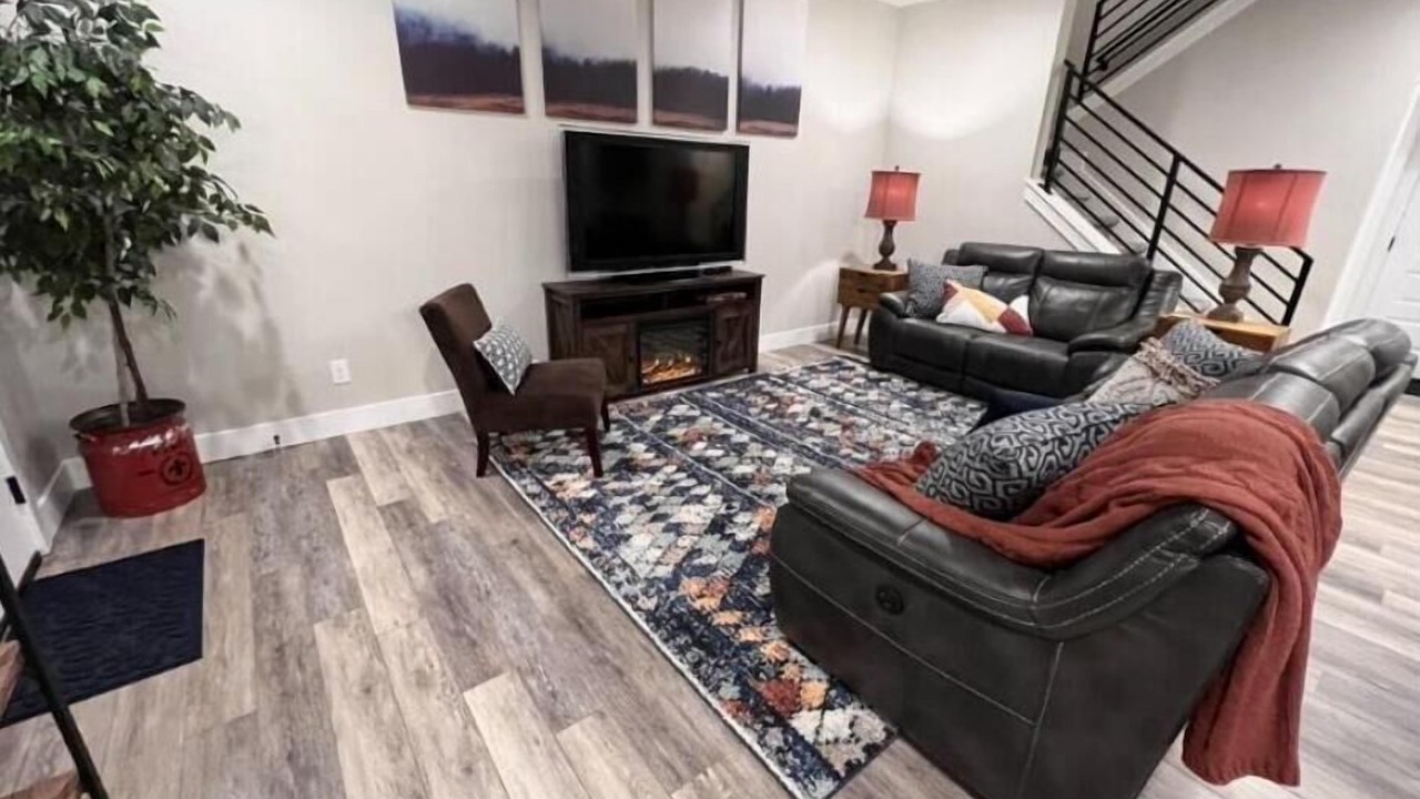 Photo of Livingroom in Ammon