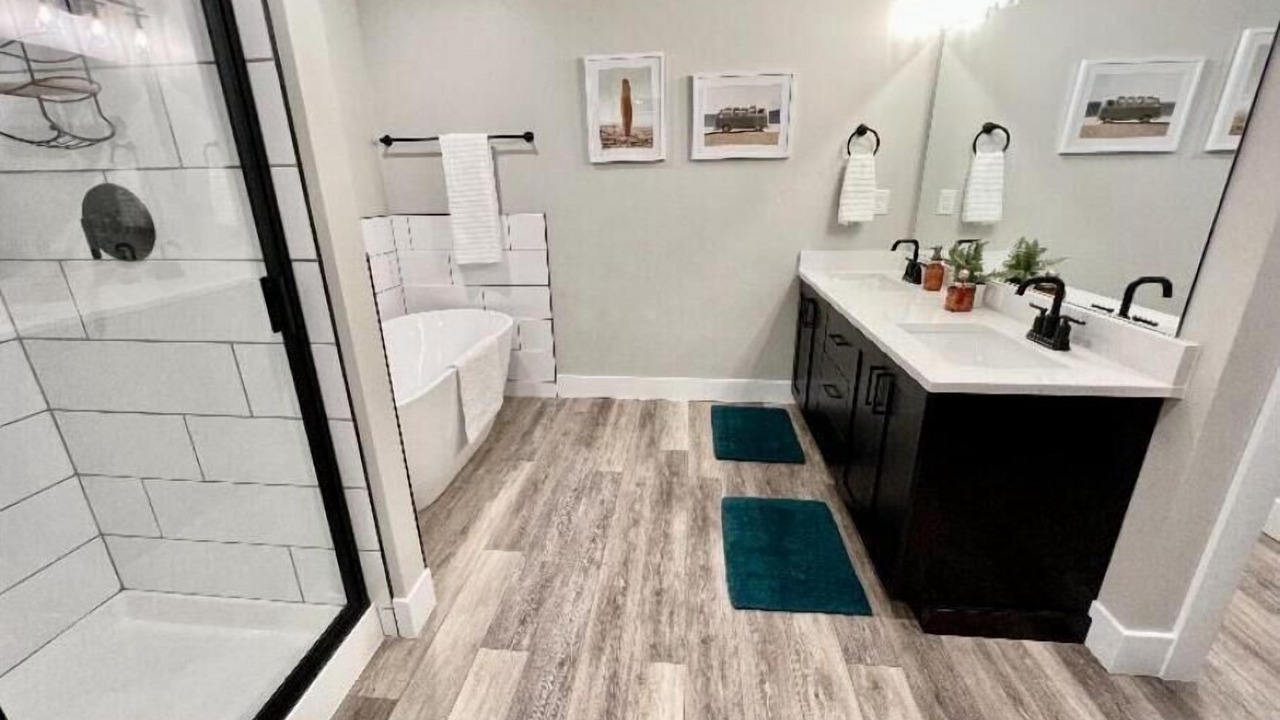Photo of Bathroom in Ammon