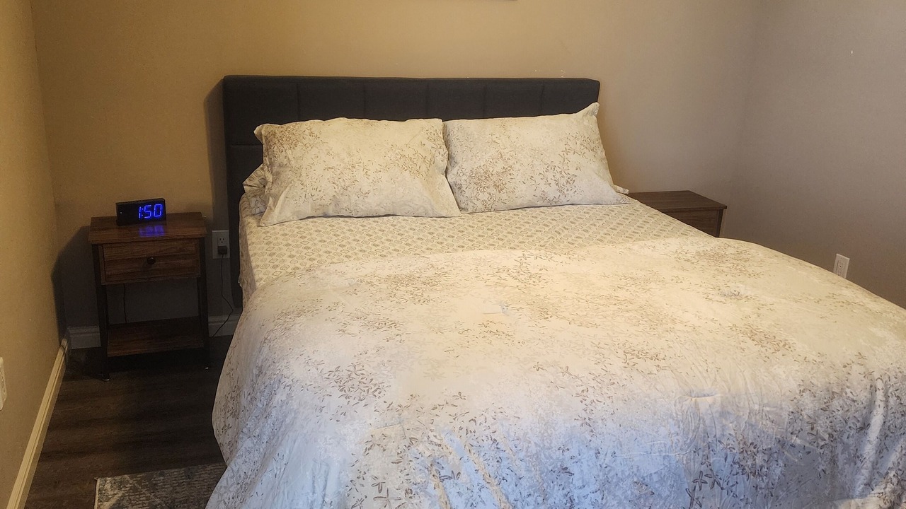 Photo of Bedroom in Lincoln County