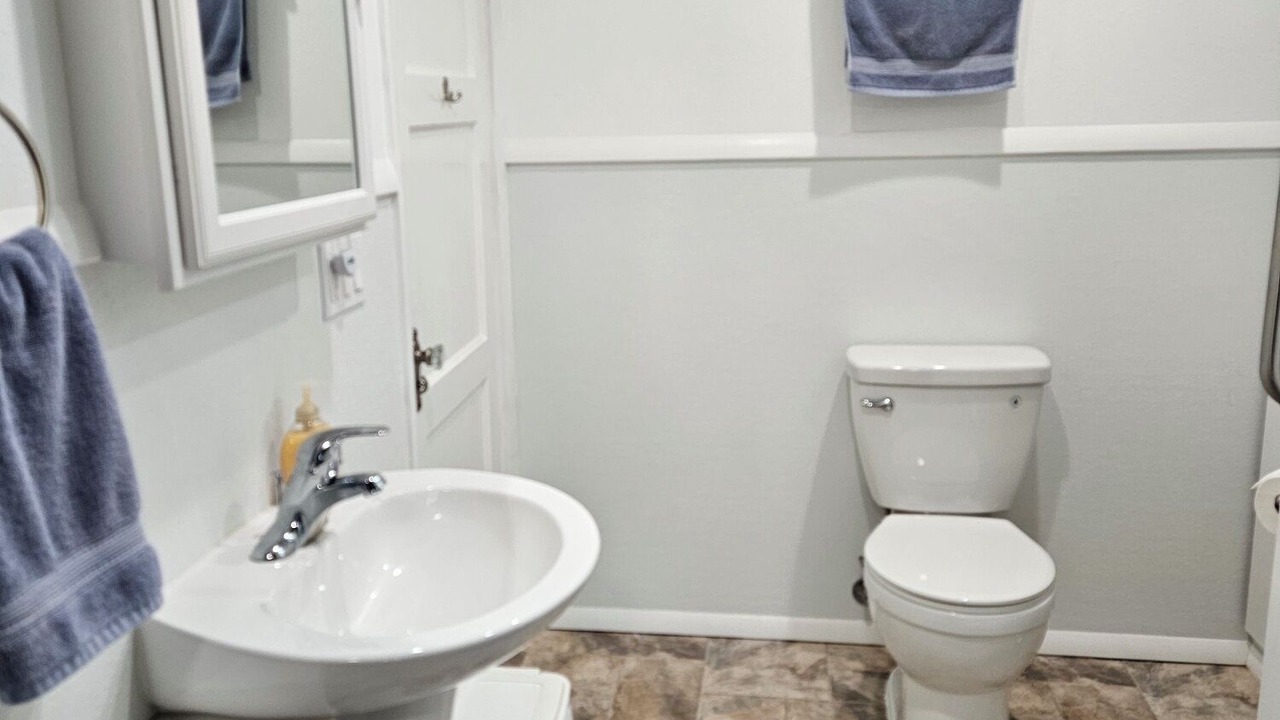 Photo of Bathroom in Weiser