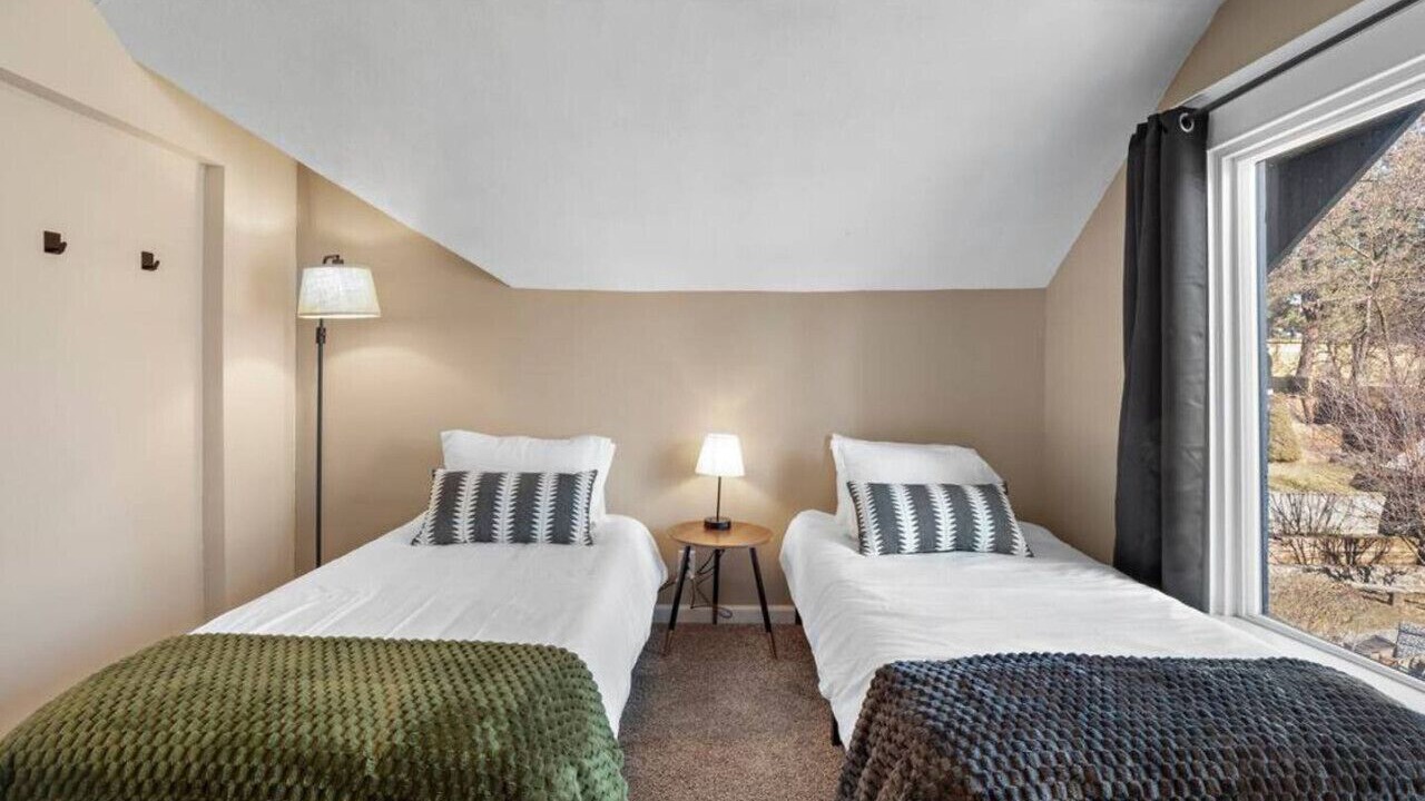 Photo of Bedroom in South Perry District