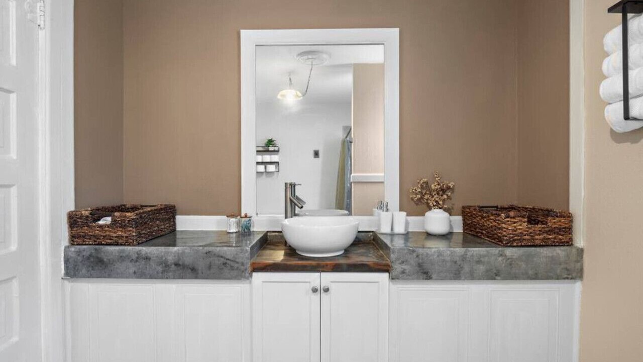 Photo of Bathroom in South Perry District