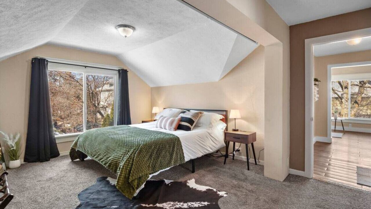 Photo of Bedroom in South Perry District