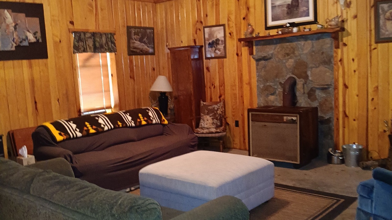 Photo of Livingroom in Yorktown