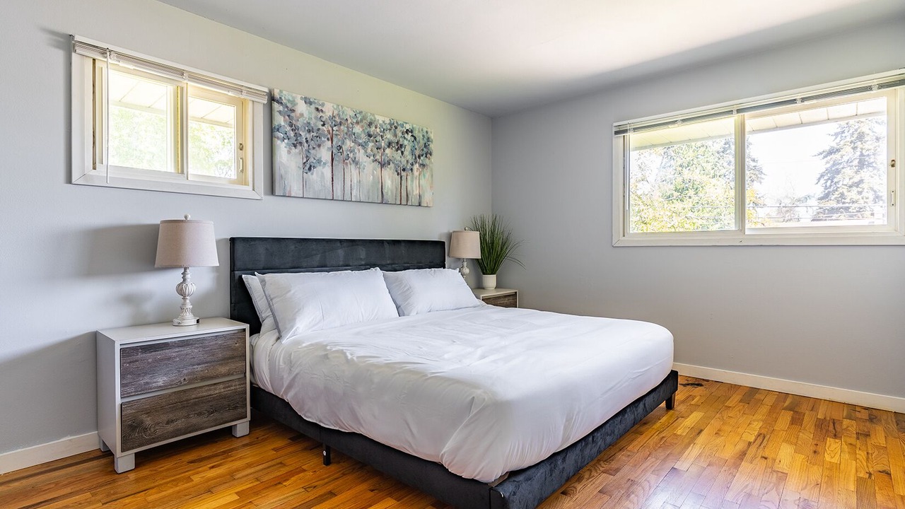 Photo of Bedroom in SeaTac