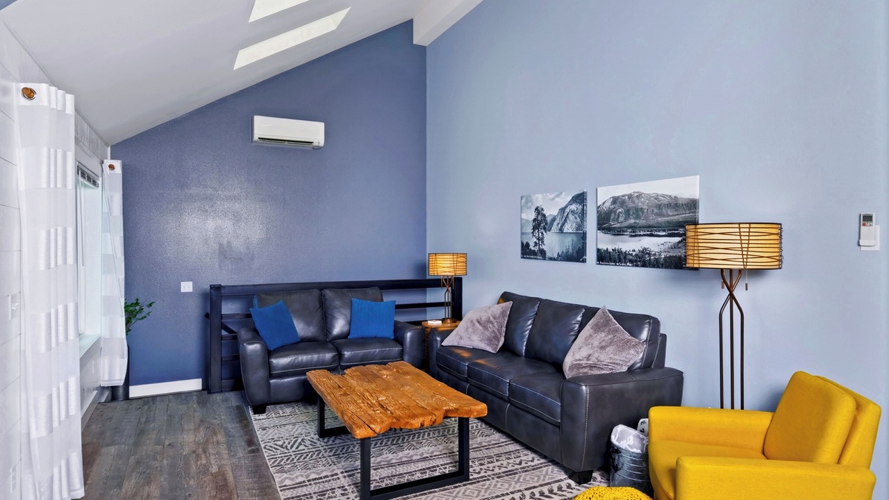 Photo of Livingroom in Bayview