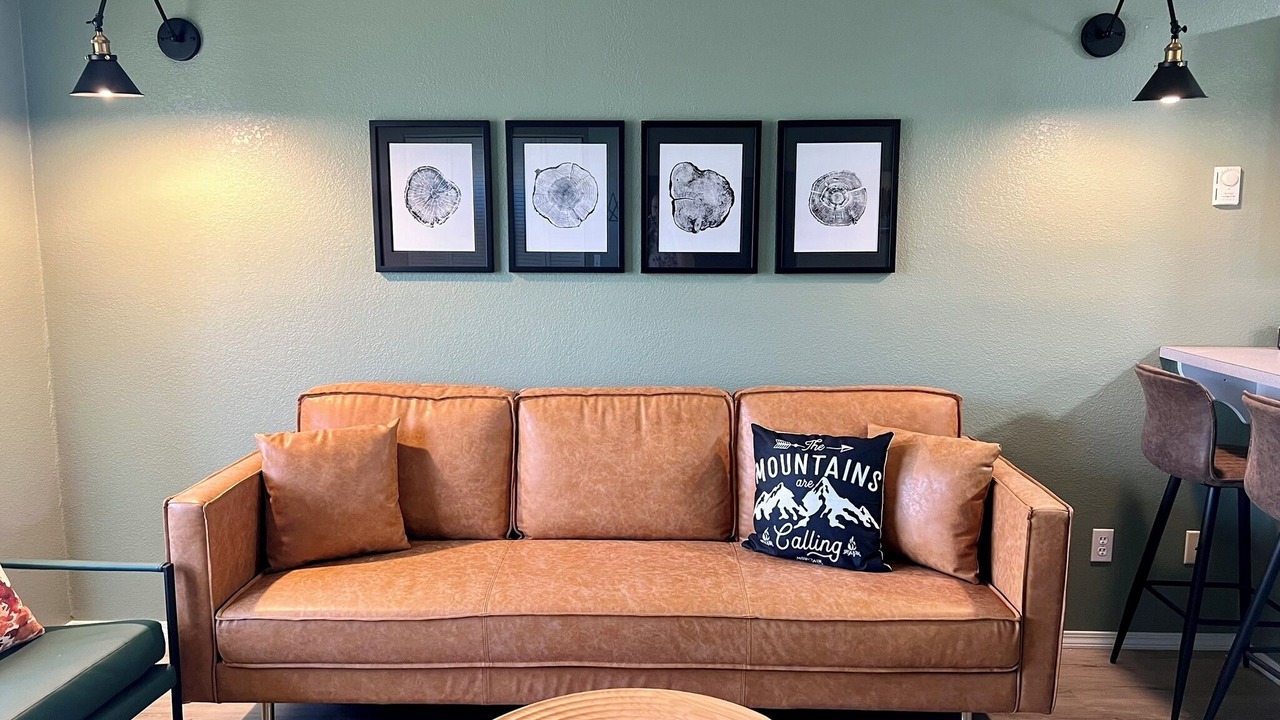 Photo of Livingroom in Eatonville
