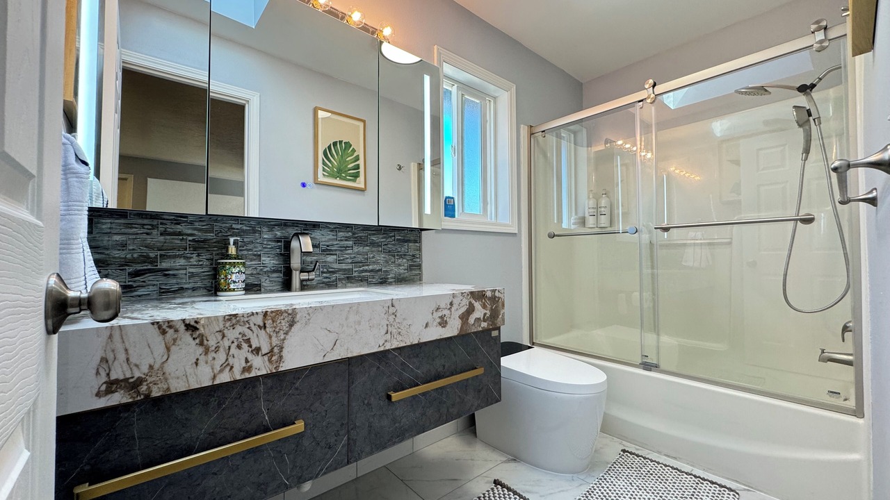 Photo of Bathroom in Albany