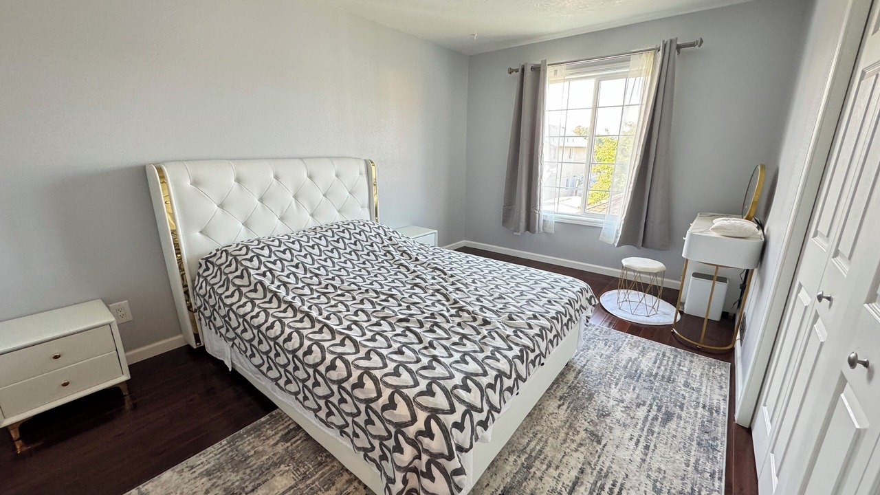 Photo of Bedroom in Albany