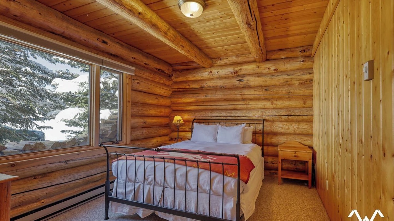 Photo of Bedroom in Gallatin Gateway