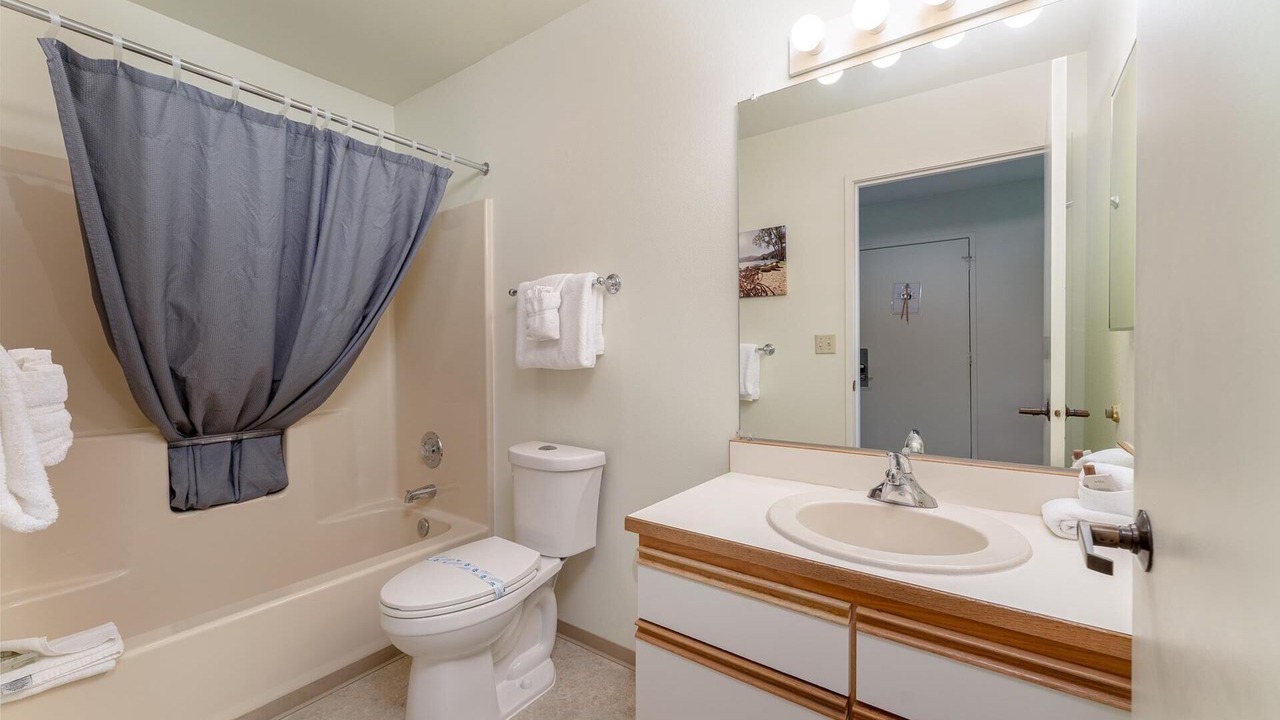 Photo of Bathroom in Wapato Point