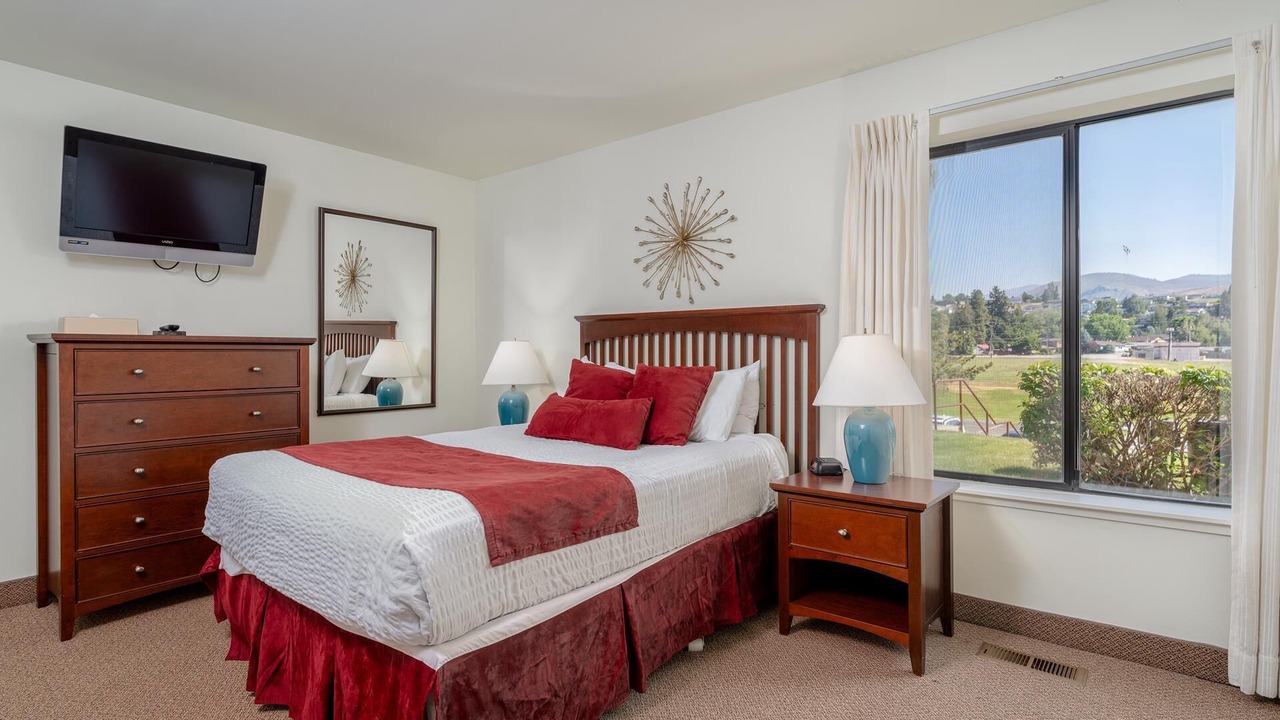 Photo of Bedroom in Wapato Point