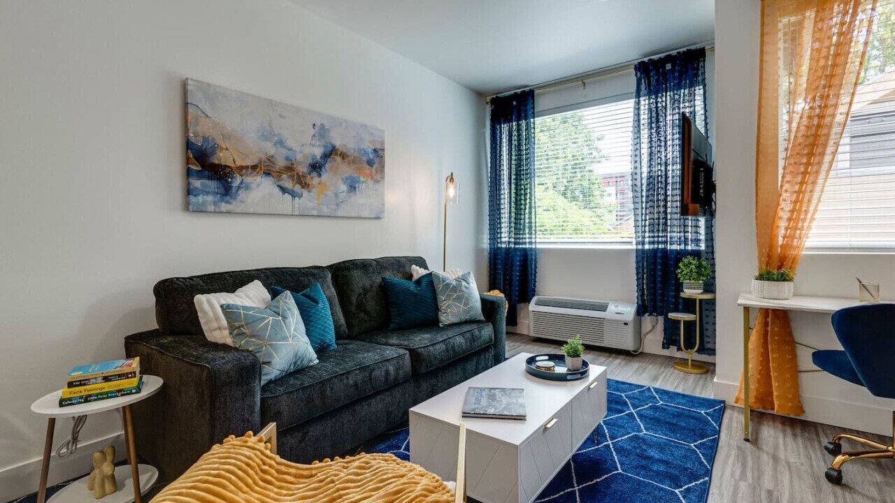 Photo of Bedroom in King