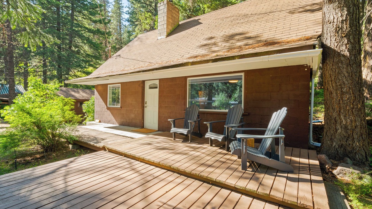 Photo of Patio Balcony in Naches
