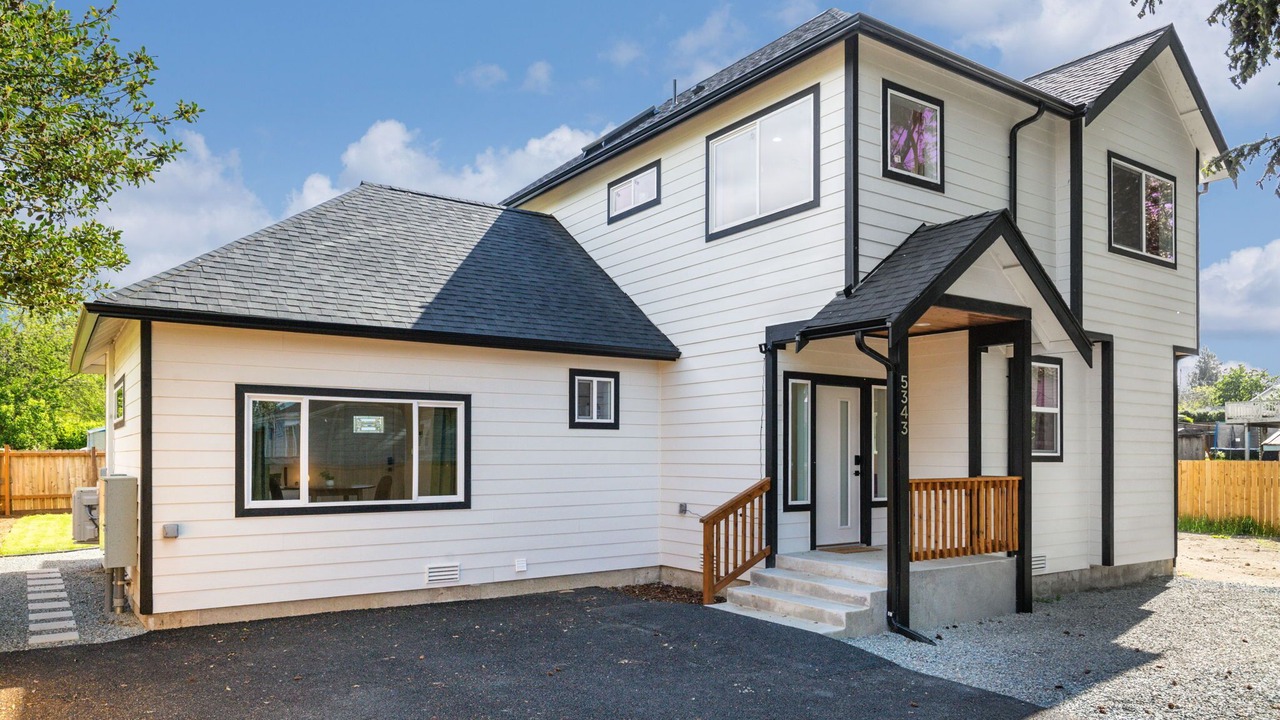 Photo of Outdoor in Rainier View