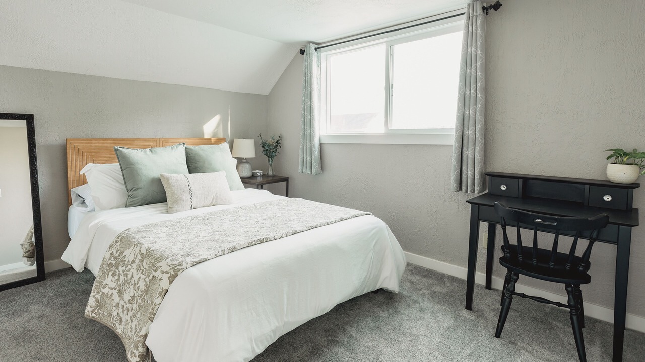 Photo of Bedroom in Albany