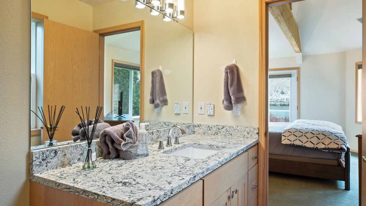 Photo of Bathroom in Orondo