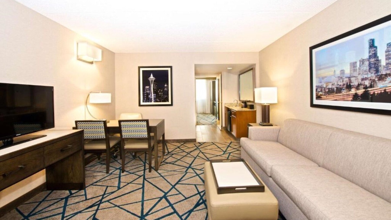 Photo of Livingroom in East Lake Hills