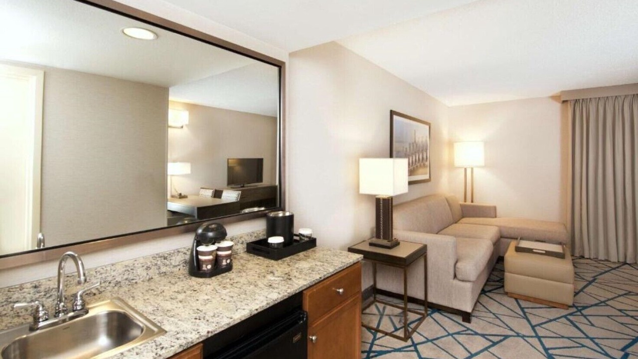 Photo of Livingroom in East Lake Hills