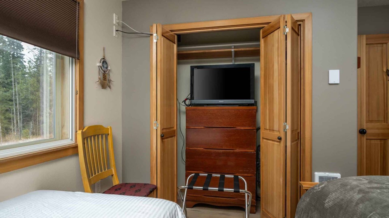 Photo of Bedroom in Government Camp