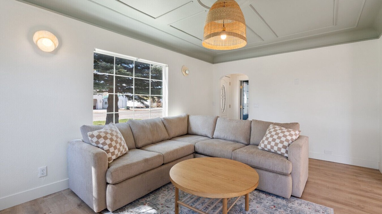 Photo of Livingroom in Garden City
