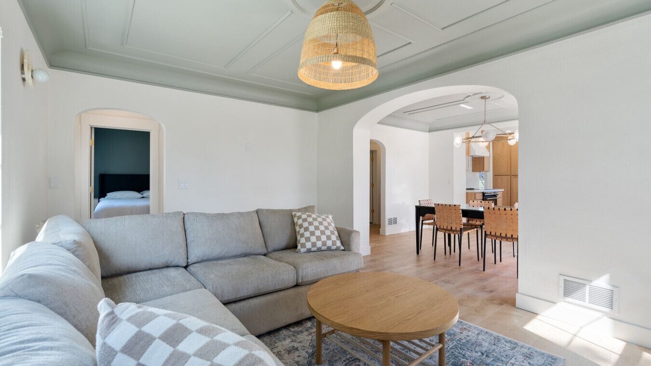 Photo of Livingroom in Garden City