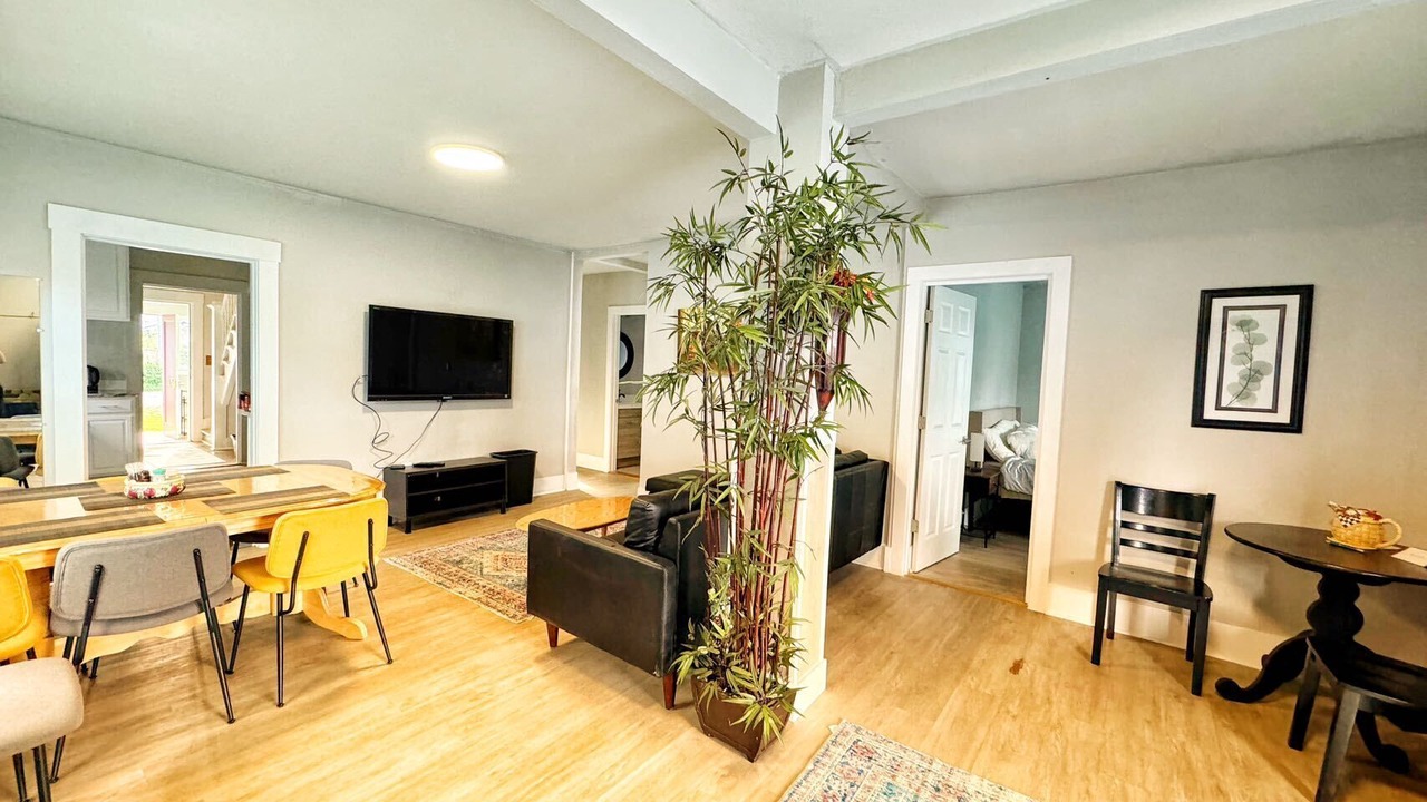 Photo of Livingroom in Central Tacoma