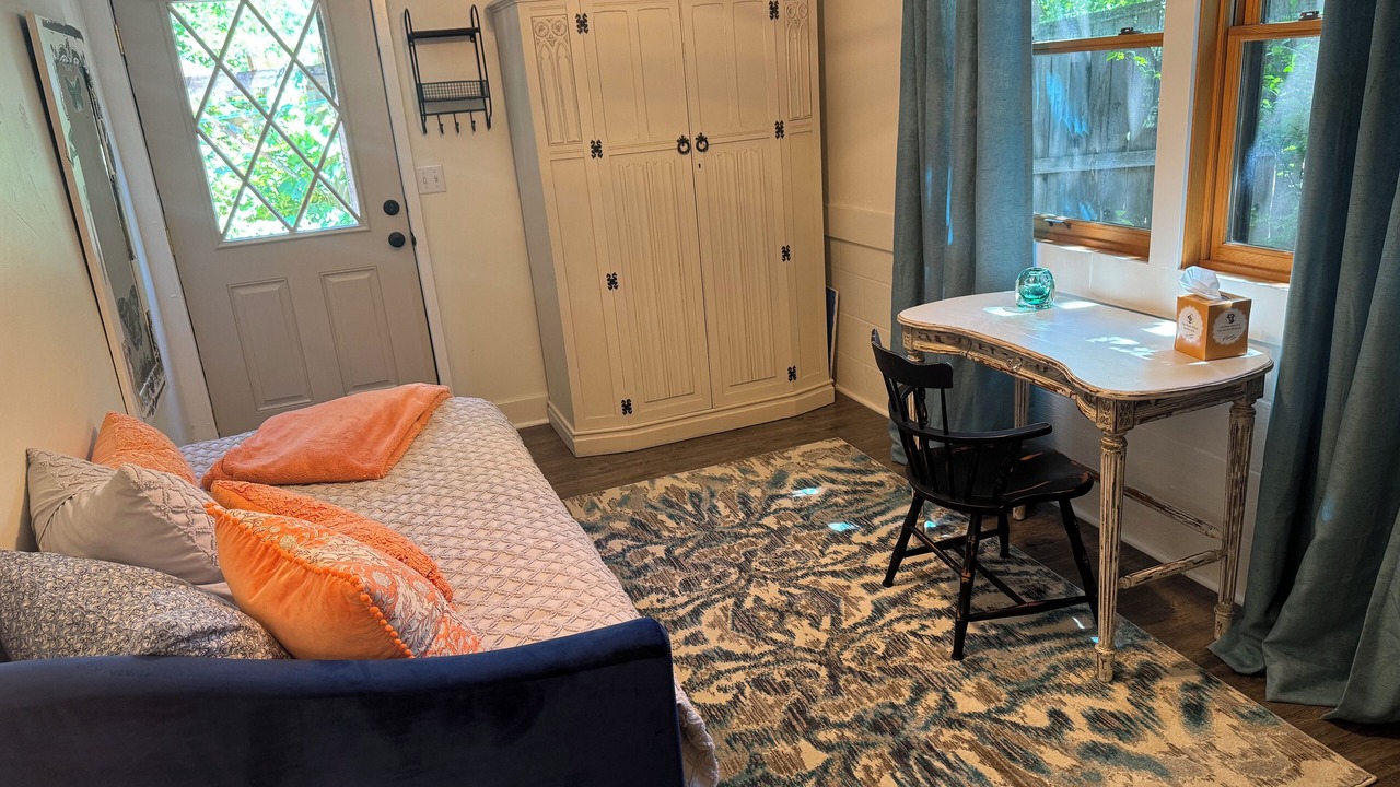 Photo of Livingroom in Jacksonville