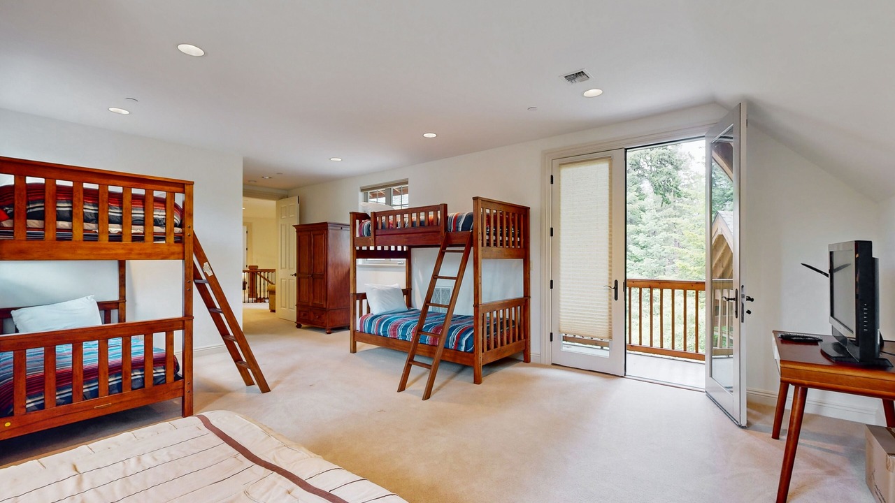 Photo of Bedroom in Cle Elum