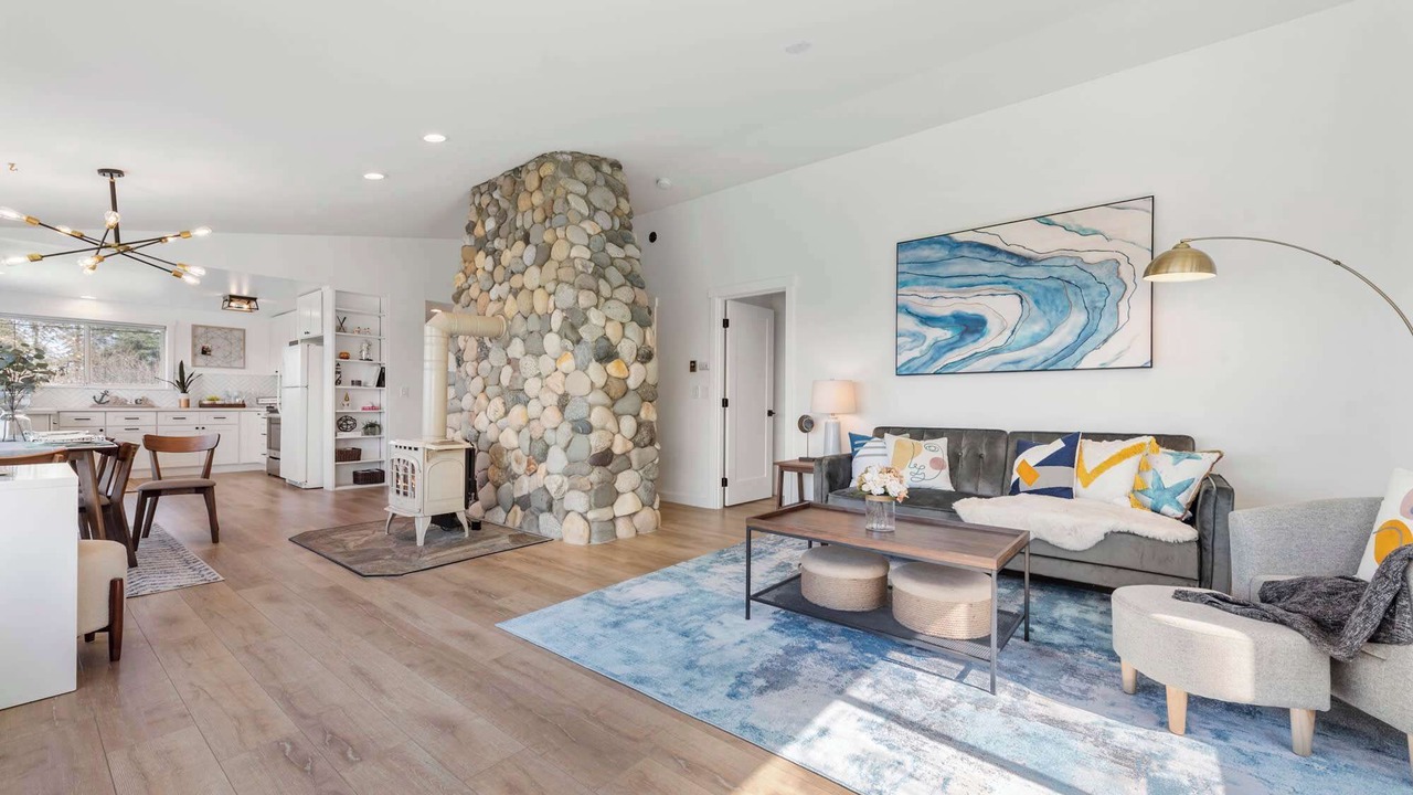 Photo of Livingroom in Coupeville