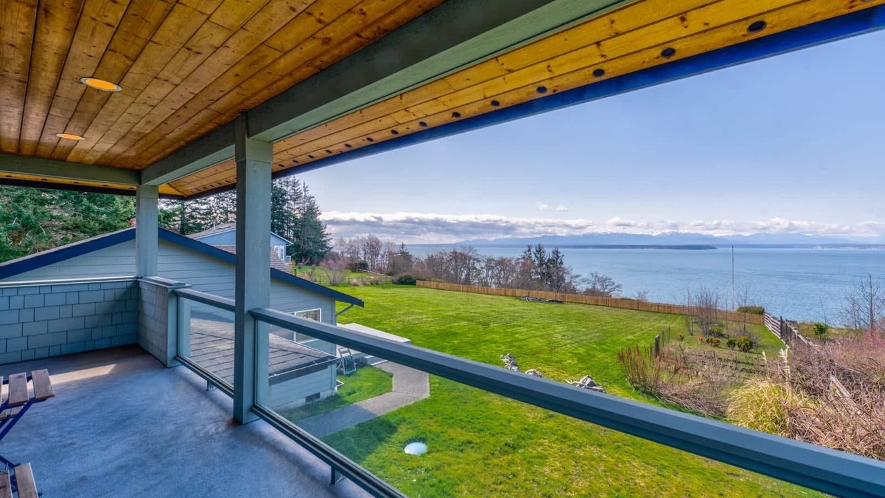 Photo of Patio Balcony in Coupeville
