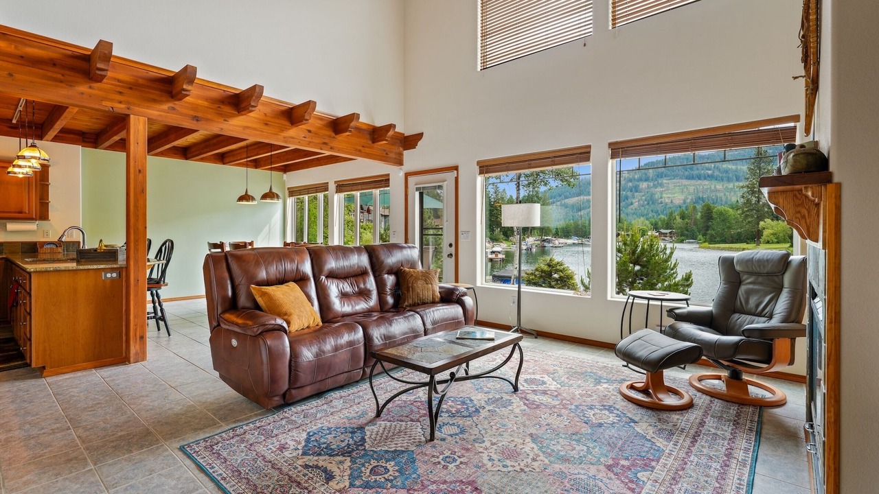 Photo of Livingroom in Sagle