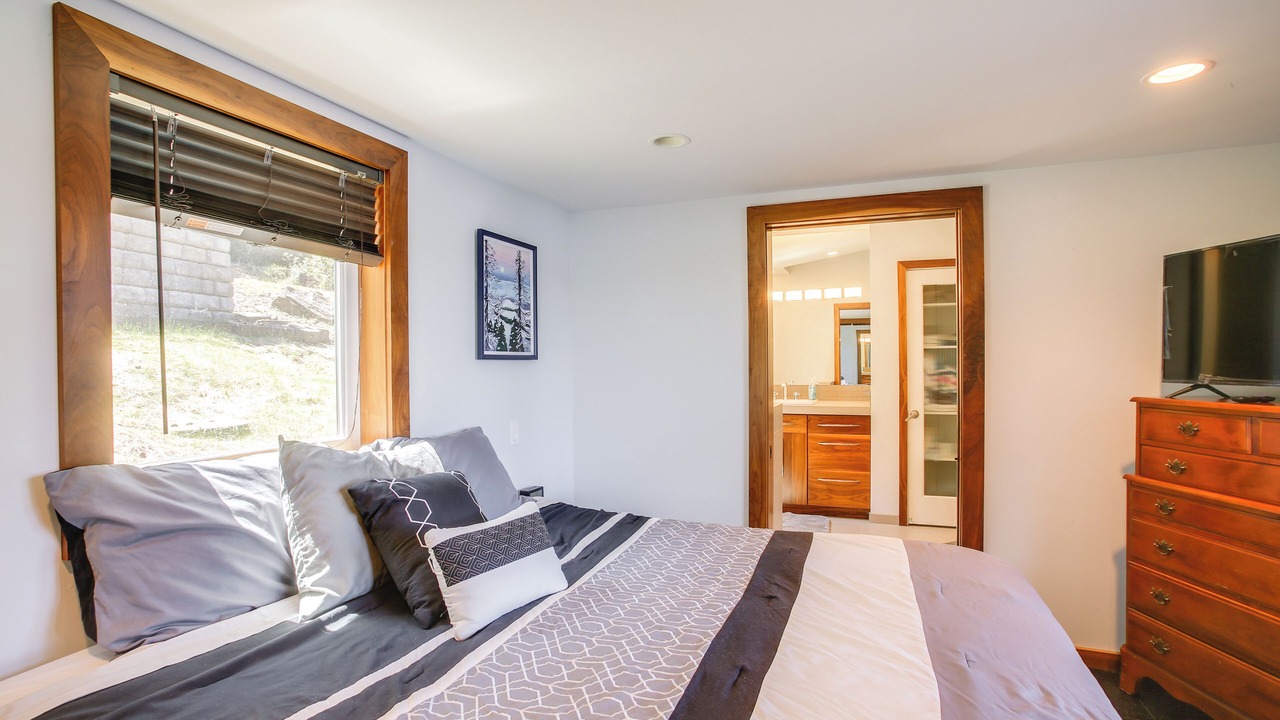 Photo of Bedroom in Carey Bay