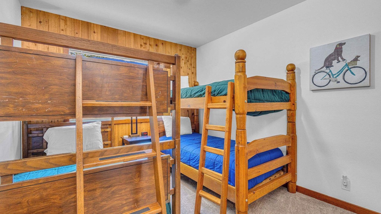 Photo of Bedroom in Overlook Park