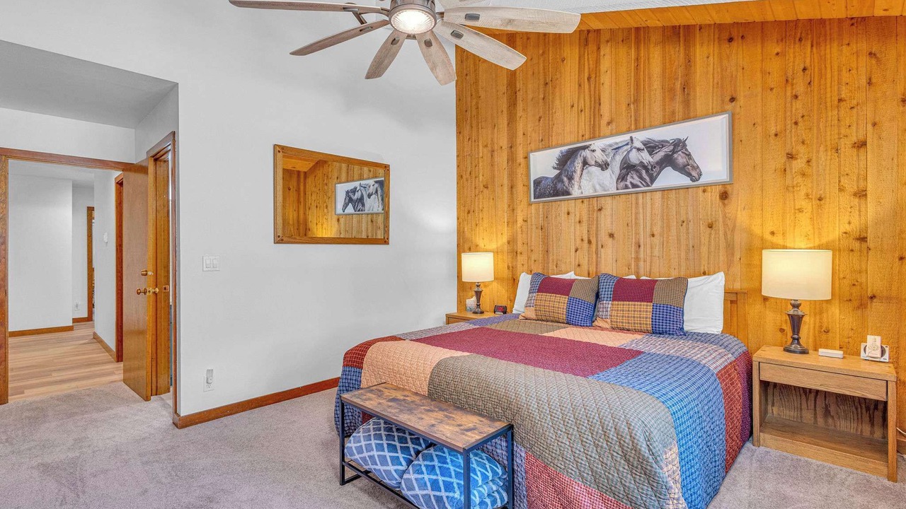 Photo of Bedroom in Overlook Park