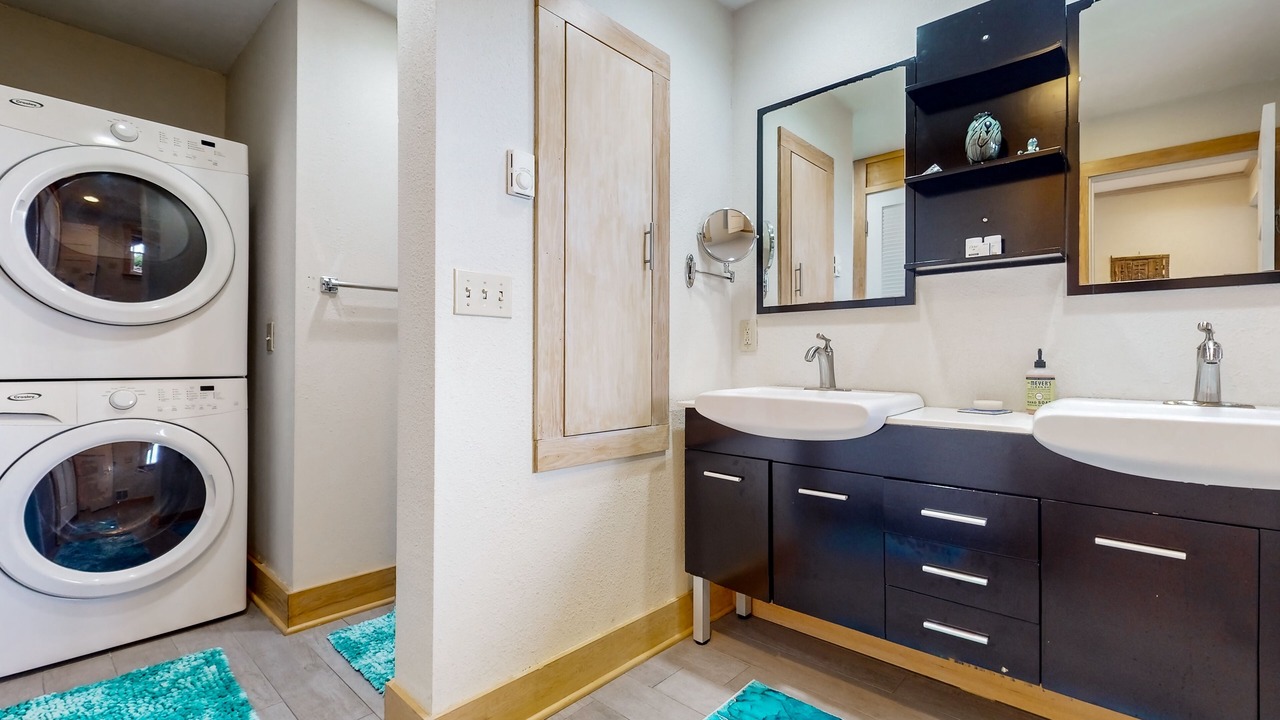 Photo of Bathroom in Bells Beach