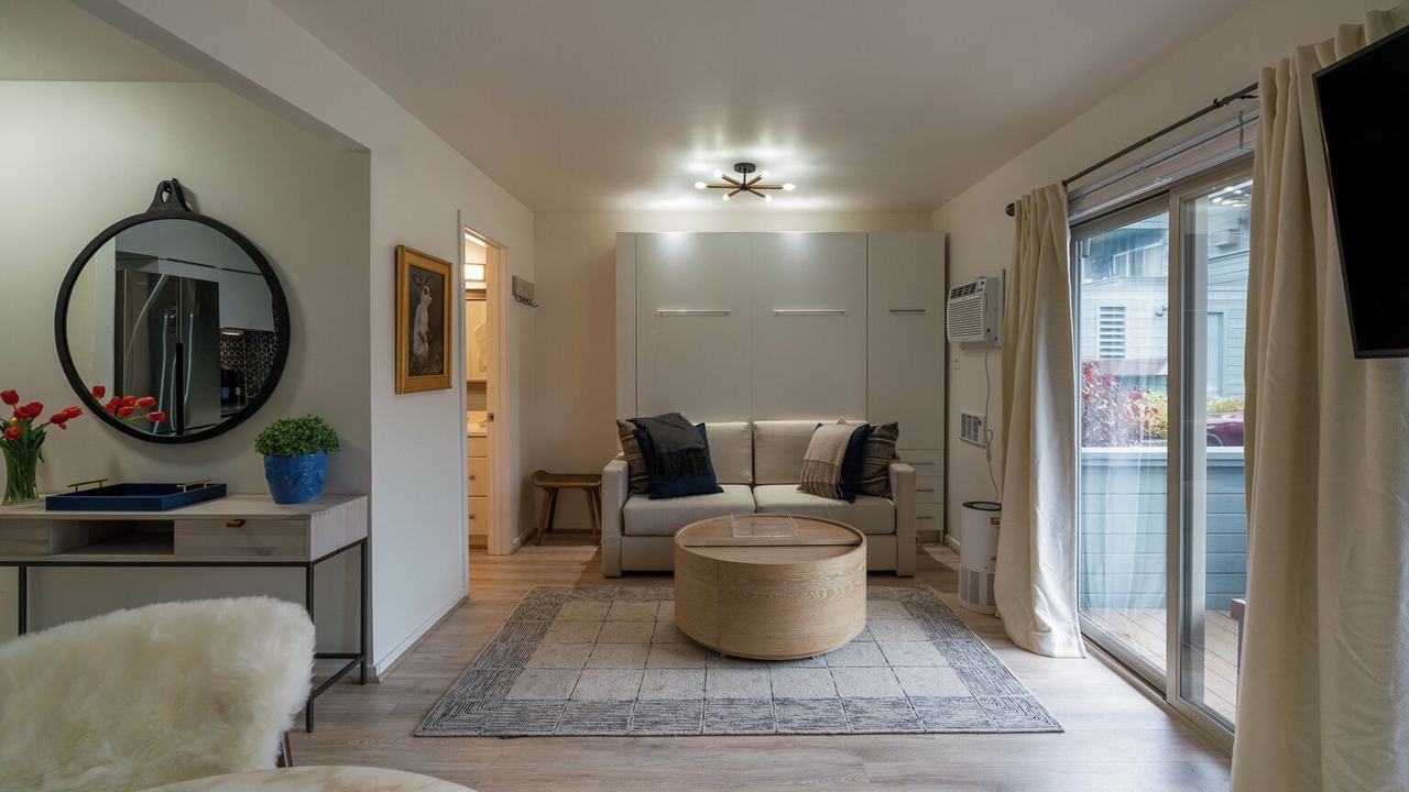 Photo of Livingroom in River Run
