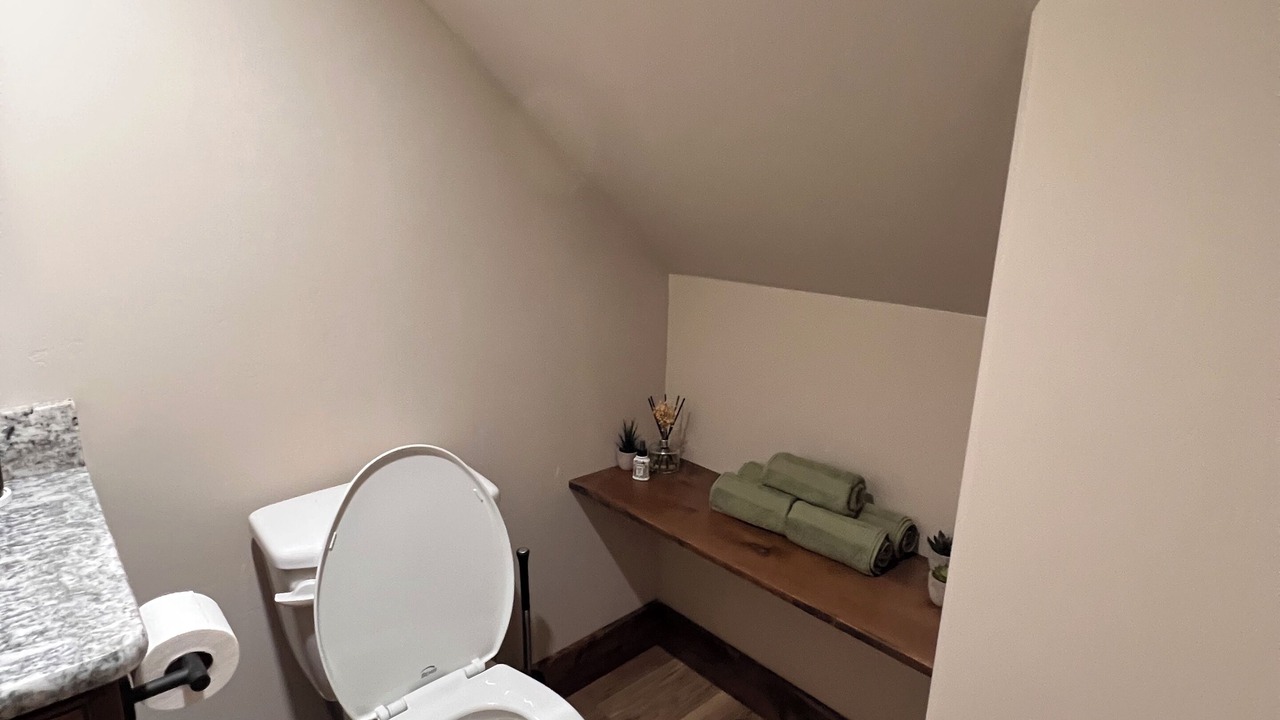 Photo of Bathroom in Garden Valley