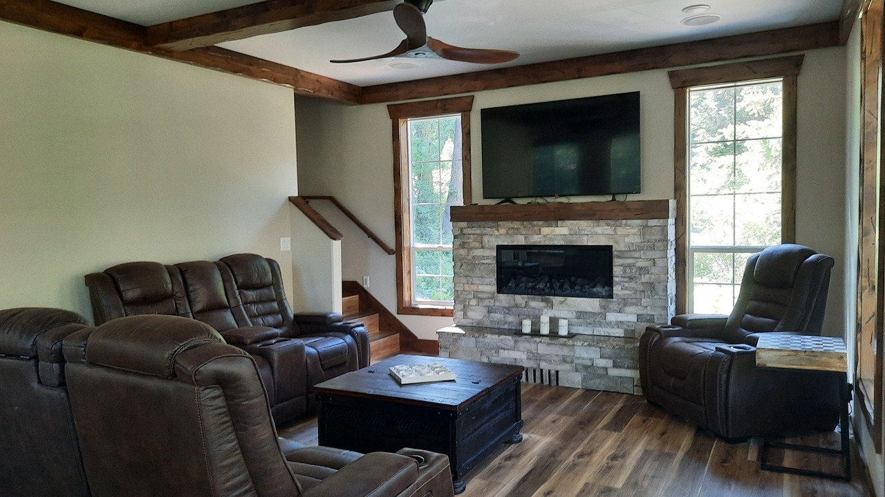 Photo of Livingroom in Garden Valley