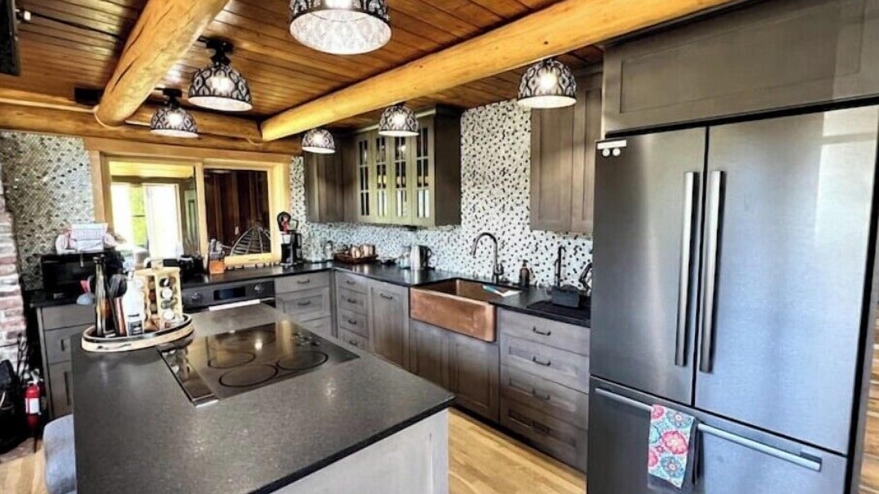 Photo of Kitchen in Eatonville