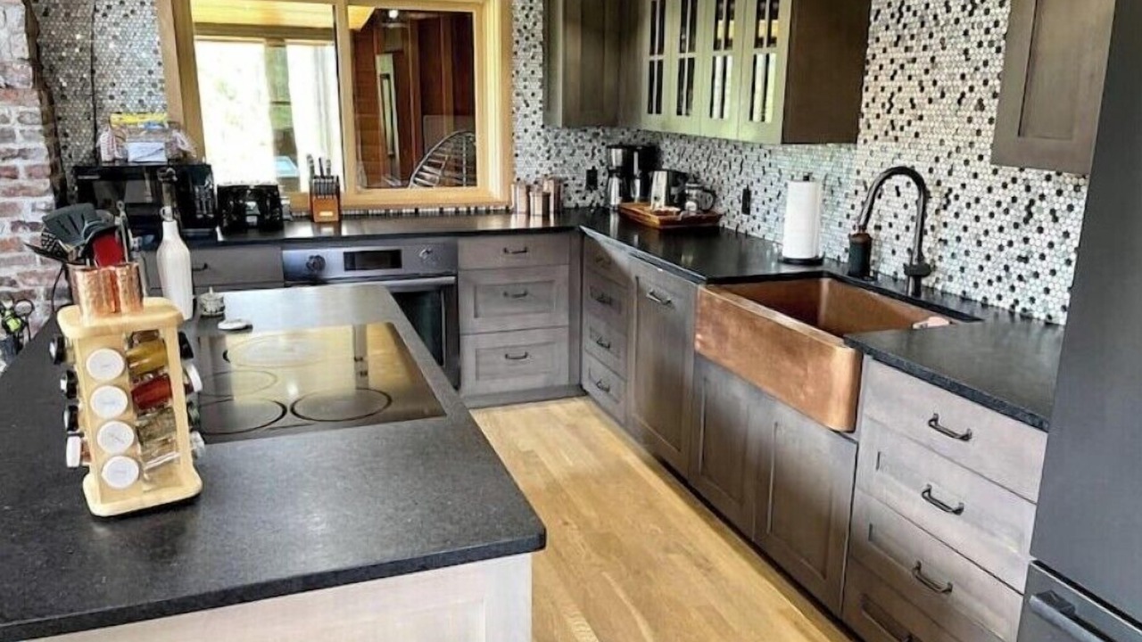 Photo of Kitchen in Eatonville