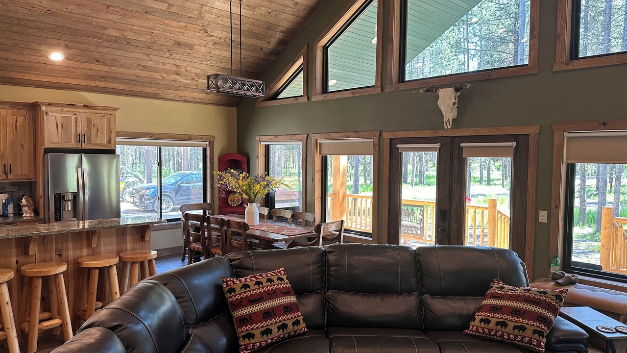 Photo of Livingroom in Island Park