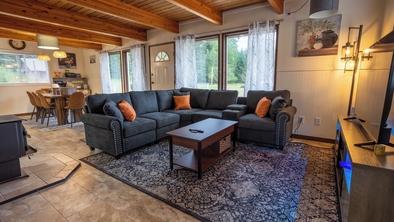 Photo of Livingroom in Ashford
