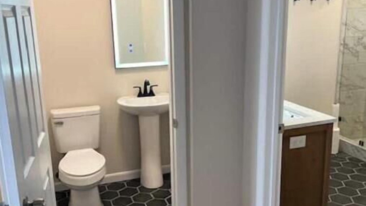 Photo of Bathroom in Garden City