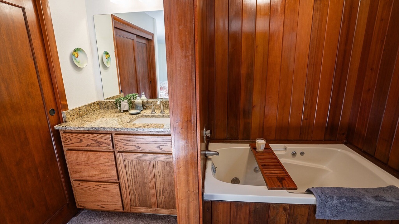 Photo of Bathroom in Filer