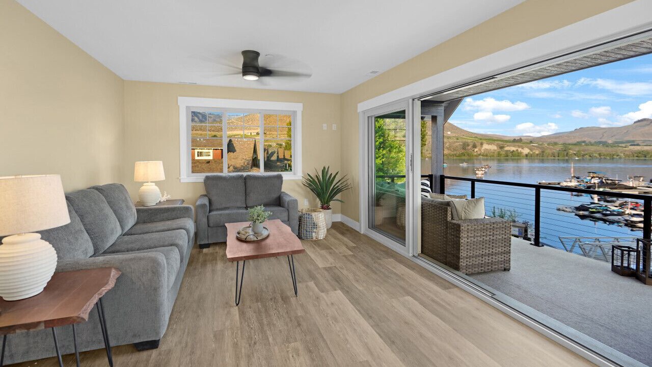 Photo of Livingroom in Oroville