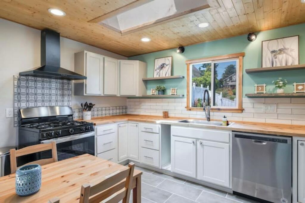Photo of Kitchen in Lawton Park