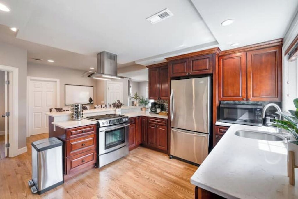 Photo of Kitchen in Southeast Magnolia