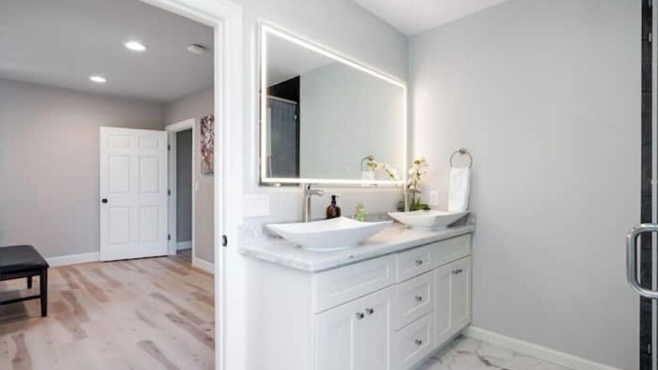 Photo of Bathroom in Southeast Magnolia
