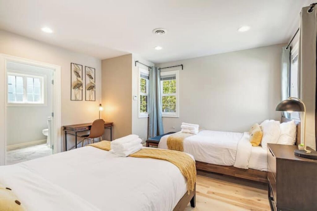 Photo of Bedroom in Southeast Magnolia
